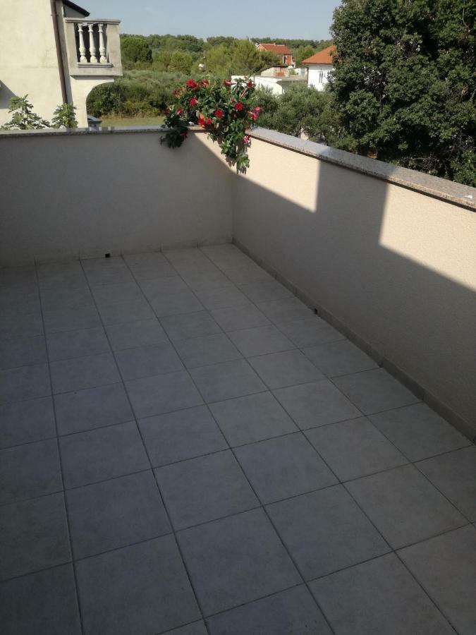Juric Apartments Biograd Na Moru Luaran gambar